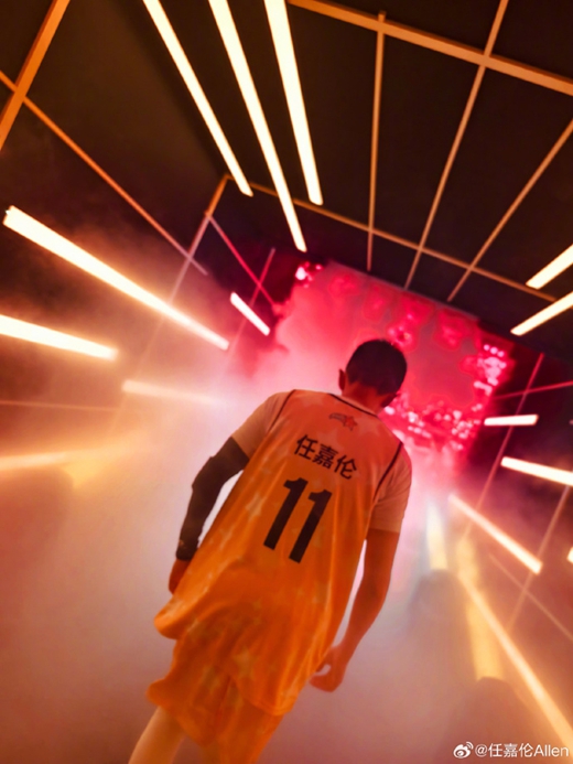 任嘉伦红海, 然而 任嘉伦红海, 然而